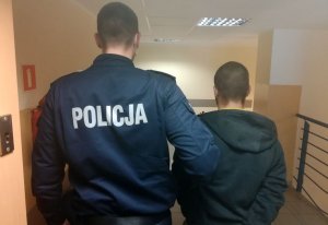 policjant i zatrzymany