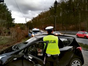 policjanci na drodze