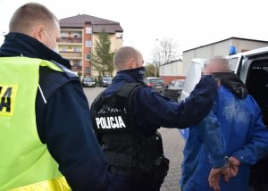 policjanci i zatrzymany