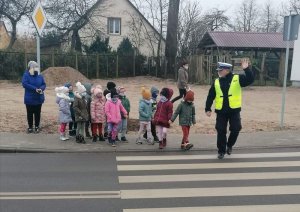 policjant i dzieci