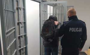 policjant i zatrzymany