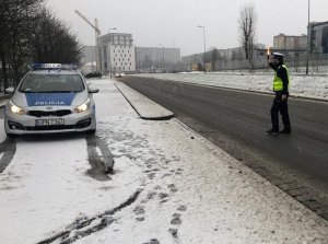 policjant na drodze