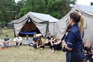 policjanci kontrolowali obozy harcerskie