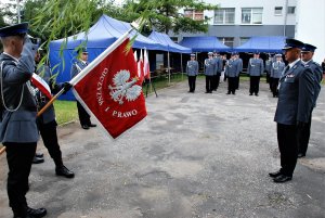policjanci i pracownicy cywilni komendy w Tczewie podczas uroczystości święta policji