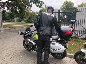 policjanci na motocyklach