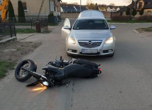 skutki niebezpiecznych zachowań jazdy na motocyklach