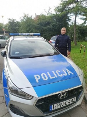 policjant, który uratował mężczyznę otrzymał podziękowania od syna