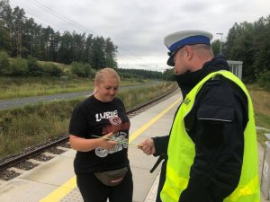 Policjant w trakcie działań