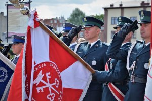 Policjanci oddają hołd ofiarom II WŚ