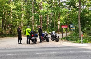 policjanci zabezpieczali rajd motocyklowy