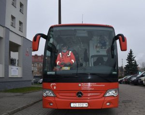 policjanci w akcji honorowego dawstwa krwi