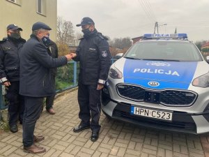 przekazanie radiowozu komendantowi posterunku