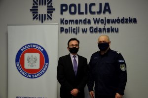 W dniu 25 listopada br. odbyło się spotkanie Komendanta Wojewódzkiego Policji w Gdańsku nadinsp. Andrzeja Łapińskiego z Pomorskim Państwowym Wojewódzkim Inspektorem Sanitarnym Maciejem Merkiszem.