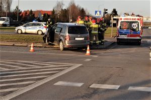 policjanci pracowali na miejscu wypadku