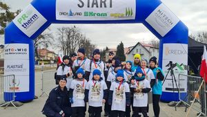 policjanci brali udział w biegu