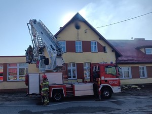 policjanci pracowali na miejscu pożaru