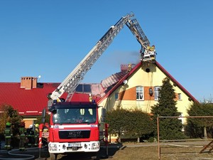 policjanci pracowali na miejscu pożaru