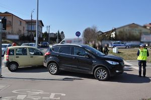 policjanci na miejscach wypadków