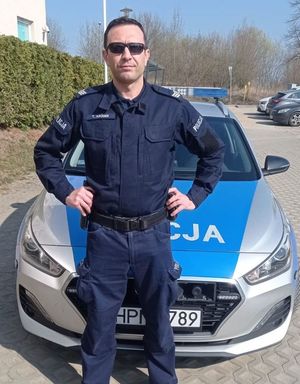 policjant, który uratował człowieka