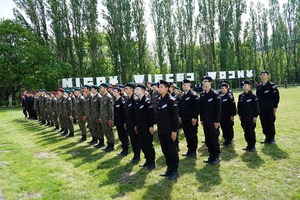 Przy Pomniku Obrońców Wybrzeża na Westerplatte w Gdańsku odbyła się uroczystość Ślubowania klas I Liceum Ogólnokształcącego Mundurowego Spartakus w Gdańsku. Uczestnikiem wydarzenia był nadinsp. Andrzej Łapiński Komendant Wojewódzki Policji w Gdańsku, który jest jednym z ojców chrzestnych nadanego rok temu sztandaru szkoły.