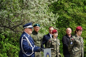 Przy Pomniku Obrońców Wybrzeża na Westerplatte w Gdańsku odbyła się uroczystość Ślubowania klas I Liceum Ogólnokształcącego Mundurowego Spartakus w Gdańsku. Uczestnikiem wydarzenia był nadinsp. Andrzej Łapiński Komendant Wojewódzki Policji w Gdańsku, który jest jednym z ojców chrzestnych nadanego rok temu sztandaru szkoły.