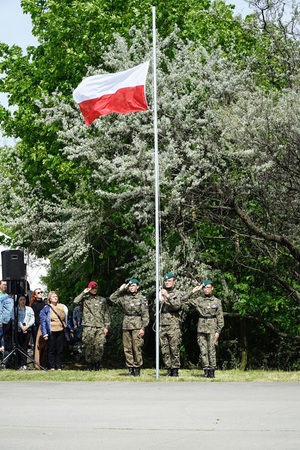 Przy Pomniku Obrońców Wybrzeża na Westerplatte w Gdańsku odbyła się uroczystość Ślubowania klas I Liceum Ogólnokształcącego Mundurowego Spartakus w Gdańsku. Uczestnikiem wydarzenia był nadinsp. Andrzej Łapiński Komendant Wojewódzki Policji w Gdańsku, który jest jednym z ojców chrzestnych nadanego rok temu sztandaru szkoły.