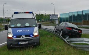 policjanci pracowali na miejscu wypadku