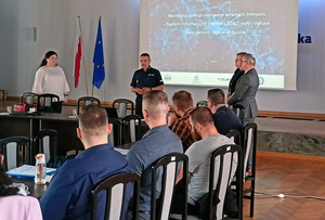 W dniach 9-10 czerwca na terenie Komendy Wojewódzkiej Policji w Gdańsku odbyło się szkolenie w ramach projektu „Zwiększenie efektywności organów ścigania w zakresie wykorzystywania informacji międzynarodowych”, dofinansowanego ze środków Funduszu Bezpieczeństwa Wewnętrznego.