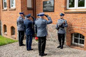 policjanci podczas święta policji w Kościerzynie