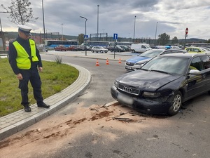 policjanci pracowali na miejscu dwóch kolizji