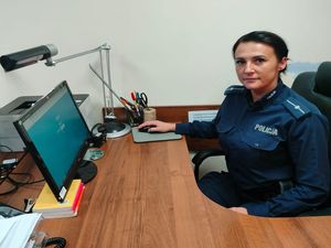 policjantka, która pomogła poszkodowanej kobiecie