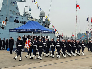 Obchodzonej dzisiaj 104. rocznicy utworzenia Marynatki Wojennej towarzyszyło pierwsze podniesienie bandery na ORP „Albatros”. Uroczystości odbyły się na Oksywiu.
