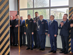 Komendant Wojewódzki Policji w Gdańsku nadinsp. Andrzej Łapiński odpowiadając na zaproszenie Pomorskiego Komendanta Wojewódzkiego PSP nadbryg. Piotra Sochy uczestniczył dzisiaj w uroczystości zorganizowanej przez Komendę Powiatową Państwowej Straży Pożarnej w Pruszczu Gdańskim.