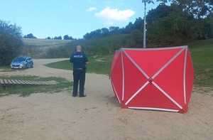 Policjant na miejscu zdarzenia