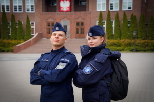 Słuchacze podczas różnych zajęć w Szkole Policji w Słupsku