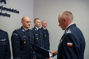 Dzisiaj p.o Komendanta Wojewódzkiego Policji w Gdańsku insp. Bogusław Ziemba wręczył rozkazy personalne na stanowiska kierownicze w garnizonie pomorskim.
