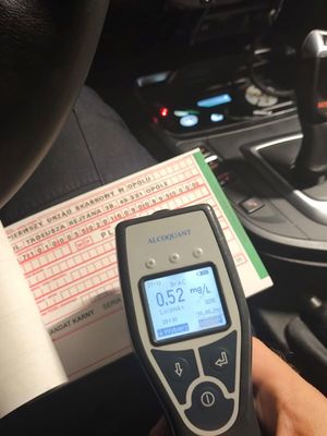 blankiet mandatu i urządzenie do badania stanu trzeźwości