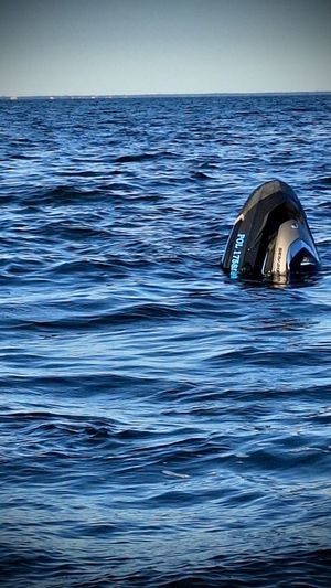 Policyjni wodniacy i skuter wodny