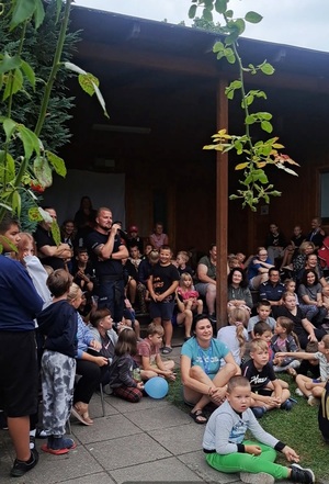 Policjanci na spotkaniu z kolonistami