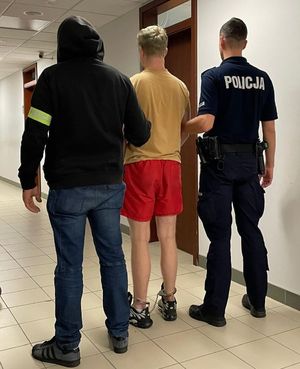 Zatrzymani z policjantami i środki odurzajace