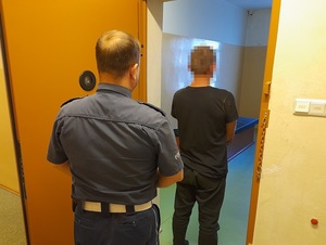 policjanci zatrzymali poszukiwanego