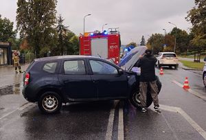 skutki porannego wypadku drogowego