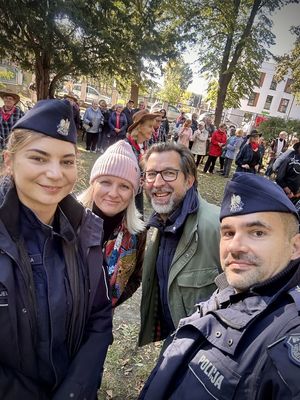 policjanci podczas spotkania
