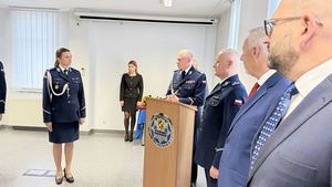 Uroczyste zdanie stanowiska przez Komendanta Powiatowego Policji w Wejherowie insp. Annę Kos