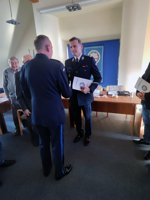 Komendant Wojewódzki Policji w Gdańsku insp. Bogusław Ziemba spotkał się z dzisiaj z członkami Stowarzyszenia Emerytów i Rencistów Policyjnych Zarządu Oddziału Wojewódzkiego w Gdańsku, odpowiadając na zaproszenie Prezesa Zarządu p. Jana Pietruszewskiego.