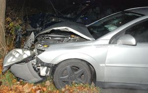 policjanci na miejscu wypadku