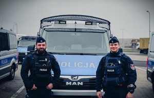 Policjanci, którzy uratowali mężczyznę