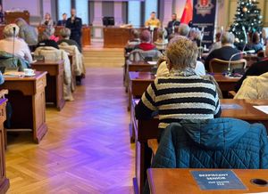 Policjanci na debacie