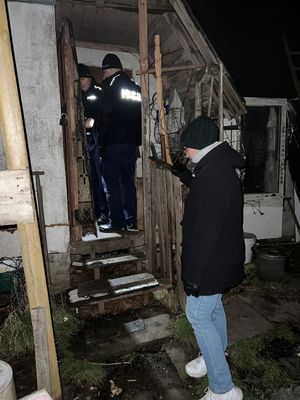 Mundurowi podczas kontroli