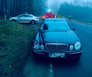 policjanci pracowali na miejscu zdarzenia